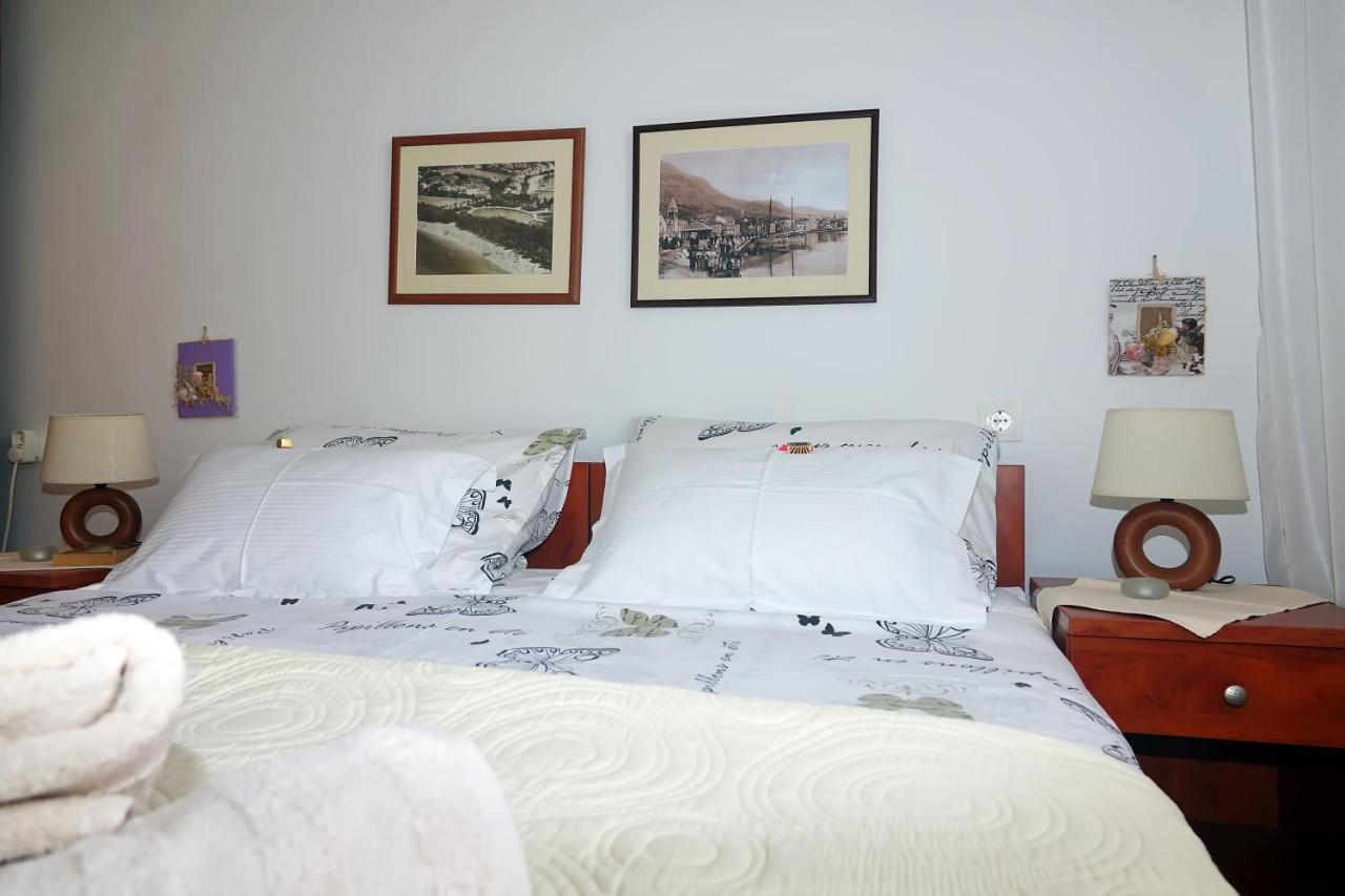 Two-Bedroom Apartment In The Centre Makarska Exteriör bild
