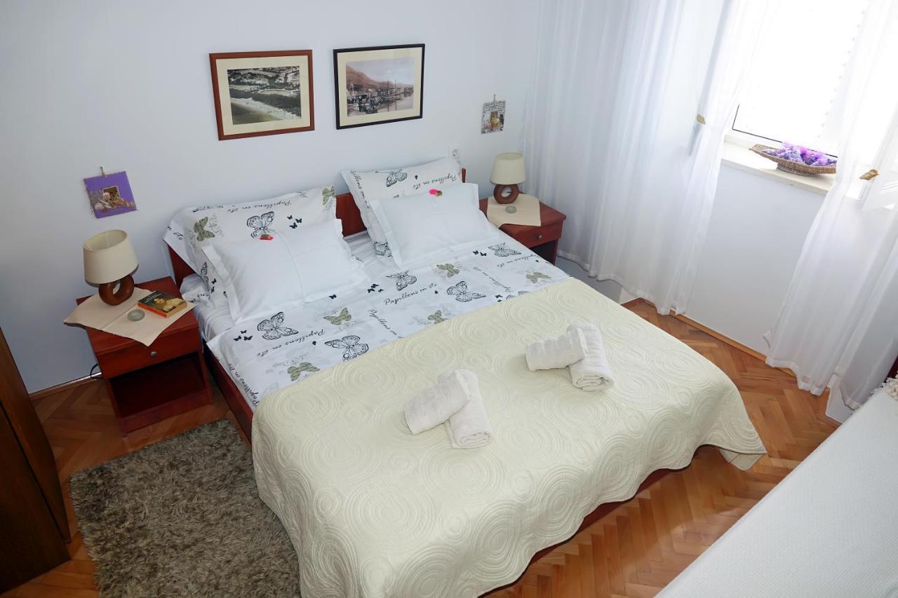 Two-Bedroom Apartment In The Centre Makarska Exteriör bild